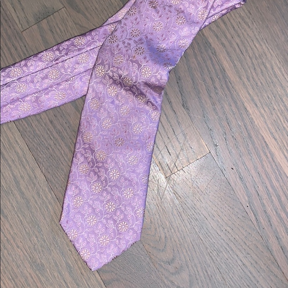 Valentino tie
